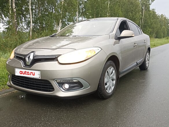 2011 Renault Fluence I, бежевый, 500000 рублей