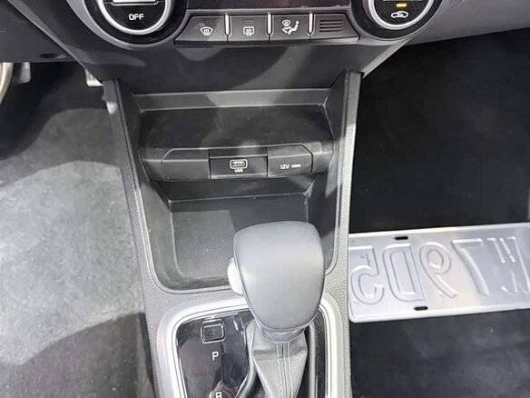 2021 Kia KX1, коричневый, 1270000 рублей - вид 11