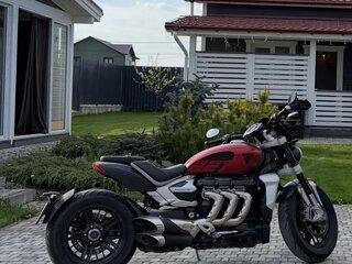 2021 Triumph Rocket 3, красный, 1950000 рублей, вид 1