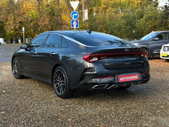 2020 Kia K5 III, серый, 2550000 рублей - вид 8