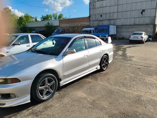 2001 Mitsubishi Galant VIII Рестайлинг, серебристый, 300000 рублей, вид 4