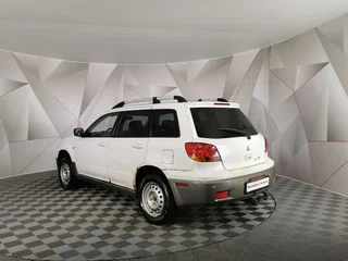 2004 Mitsubishi Outlander I, белый, 395000 рублей, вид 4