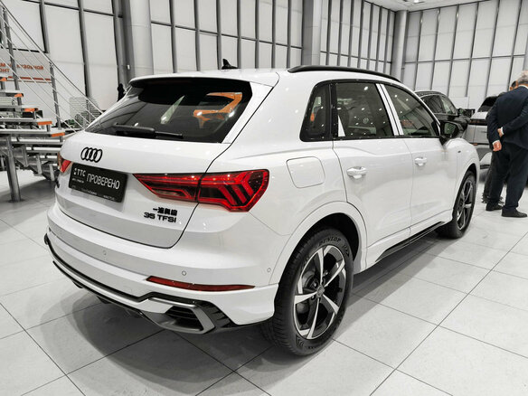 2026 Audi Q3 TFSI III (FJ), белый, 4050000 рублей - вид 4