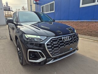 2024 Audi Q5 L 40 TFSI II (FY) Рестайлинг, чёрный, 4850000 рублей, вид 5