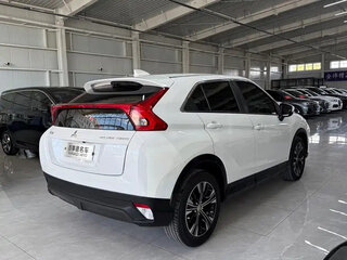 2022 Mitsubishi Eclipse Cross I, белый, 2200000 рублей, вид 4