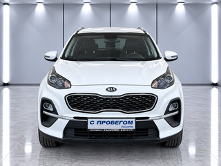 2020 Kia Sportage IV Рестайлинг, белый, 2240000 рублей, вид 2