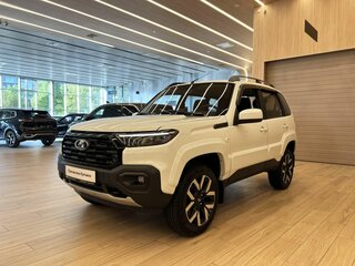 2026 Lada (ВАЗ) Niva Travel I Рестайлинг, белый, 1894000 рублей, вид 3