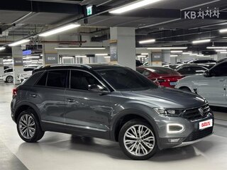 2022 Volkswagen T-Roc I Рестайлинг, серый, 1633069 рублей, вид 4