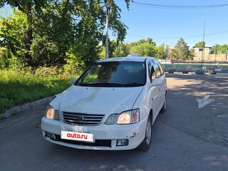 2000 Toyota Gaia, белый, 520000 рублей, вид 1