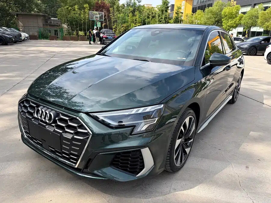 Открыть фотографии: Audi A3 IV (8Y)