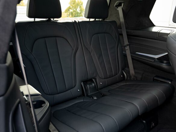 2021 BMW X7 40i I (G07), серый, 8799000 рублей - вид 14