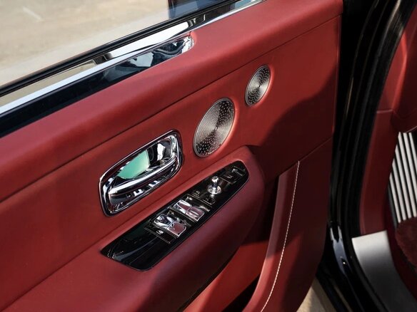 2021 Rolls-Royce Cullinan I (Series I), чёрный, 38000000 рублей - вид 24