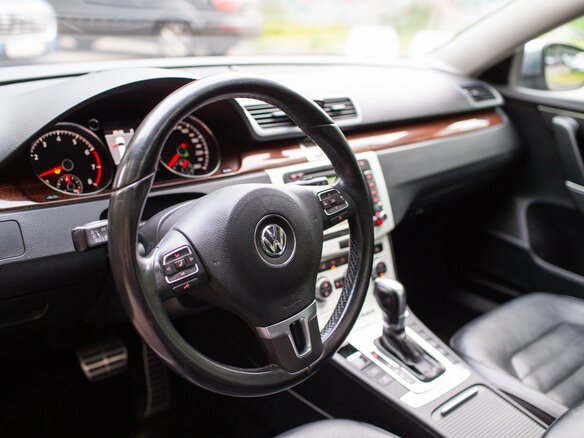 2013 Volkswagen Passat Alltrack B7, коричневый - вид 12