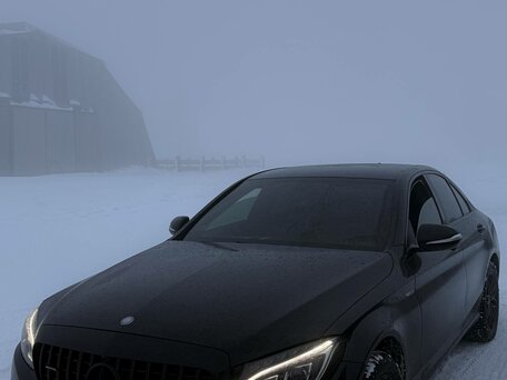 2014 Mercedes-Benz C-Класс 180 IV (W205), чёрный, 1650000 рублей, вид 1