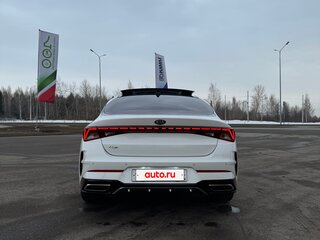 2020 Kia K5 III, белый, 2939000 рублей, вид 4