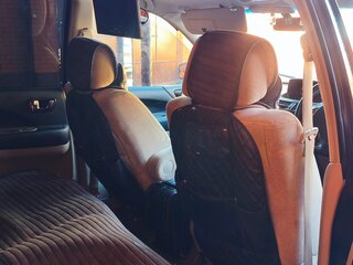2001 Mitsubishi Chariot Grandis III, чёрный, 650000 рублей, вид 5
