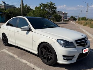 2012 Mercedes-Benz C-Класс 180 BlueEFFICIENCY III (W204) Рестайлинг, белый, 1500000 рублей, вид 3