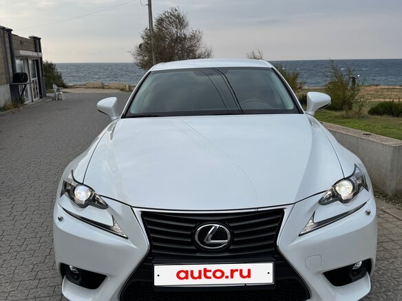 2014 Lexus IS 250 III, белый, 2780000 рублей - вид 1