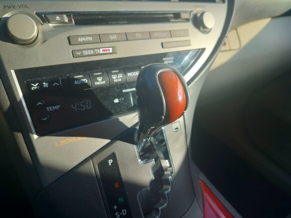 2010 Lexus RX 450h III, чёрный, 2100000 рублей - вид 10
