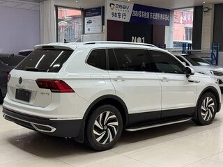 2023 Volkswagen Tiguan L II Рестайлинг (China Market), белый, 2350008 рублей, вид 4