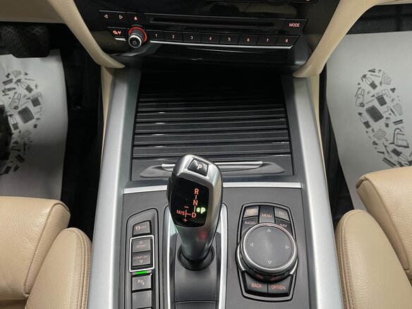 2014 BMW X5 35i III (F15), белый, 2690000 рублей - вид 19