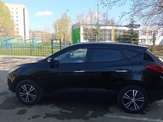 2011 Hyundai ix35 I, чёрный, 1200000 рублей, вид 3