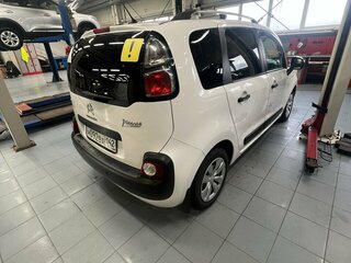 2013 Citroen C3 Picasso I Рестайлинг, белый, 599000 рублей, вид 1