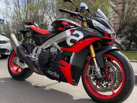 2022 Aprilia Tuono V4, красный, 2200000 рублей, вид 1