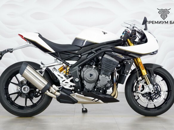 2025 Triumph Speed Triple, белый, 1699000 рублей