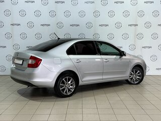 2016 Skoda Rapid I, серебристый, 950000 рублей, вид 4
