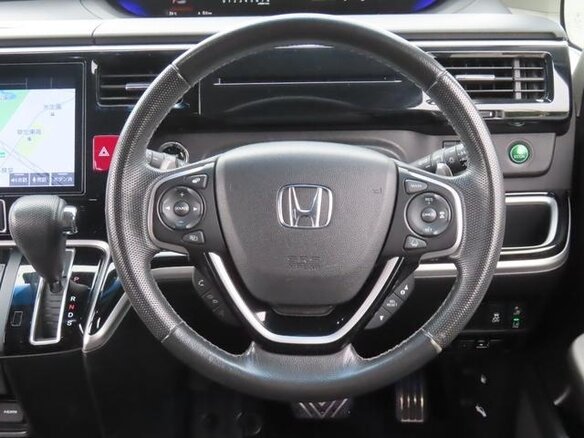 2020 Honda Stepwgn V Рестайлинг, белый - вид 22