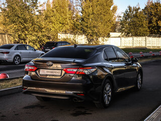 2020 Toyota Camry VIII (XV70), коричневый, 2549777 рублей, вид 5