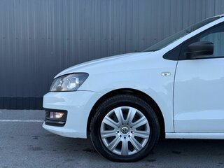 2019 Volkswagen Polo V Рестайлинг, белый, 1080000 рублей, вид 5