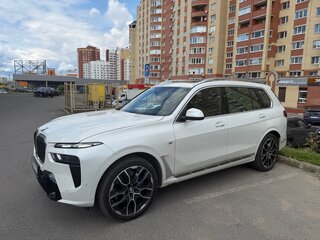 2025 BMW X7 40d I (G07) Рестайлинг, белый, 14000000 рублей, вид 3