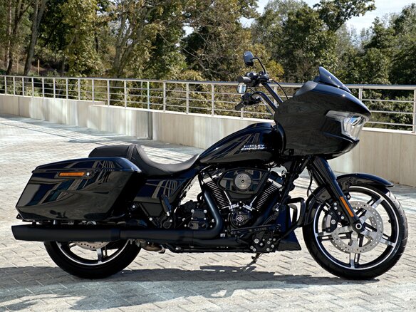 2026 Harley-Davidson Road Glide, чёрный, 3400000 рублей - вид 8