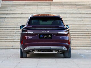 2026 Zeekr 8X 70 kWh, красный, 12000000 рублей, вид 4