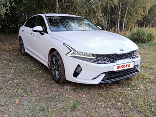 2021 Kia K5 III, белый, 2500000 рублей, вид 3