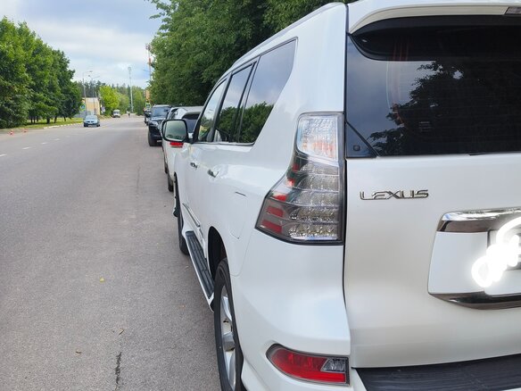 2015 Lexus GX 460 II Рестайлинг, белый, 4250000 рублей - вид 3