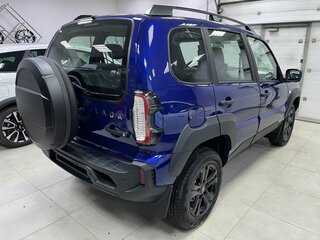 2026 Lada (ВАЗ) Niva Travel I Рестайлинг, синий, 1755900 рублей, вид 5