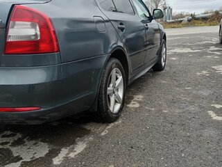 2011 Skoda Octavia II (A5) Рестайлинг, серый, 449999 рублей, вид 4