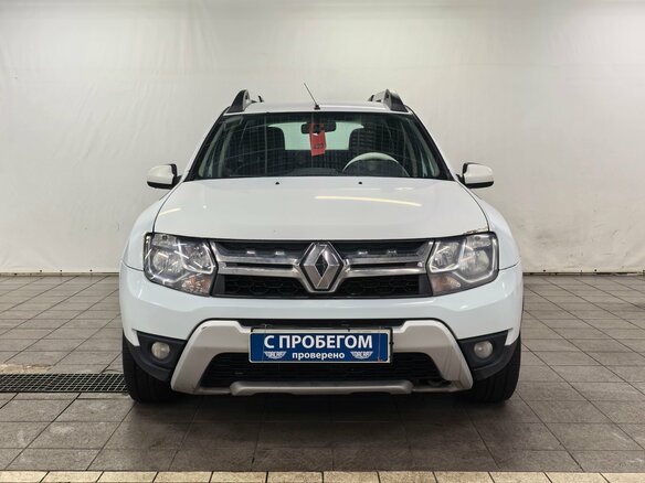 2017 Renault Duster I Рестайлинг, белый, 940000 рублей - вид 1