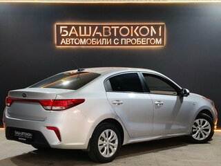 2017 Kia Rio IV, серебристый, 999000 рублей, вид 5
