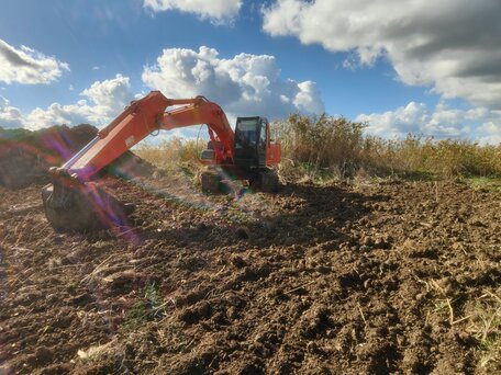 2003 Hitachi ZX200, оранжевый, 3100000 рублей, вид 2