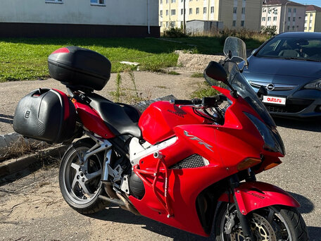 2004 Honda VFR 800, красный, 550000 рублей, вид 3