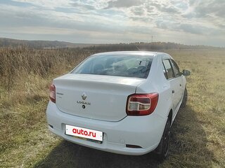 2015 Renault Logan II, белый, 680000 рублей, вид 3