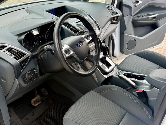 2012 Ford C-MAX II, белый, 1000000 рублей - вид 5