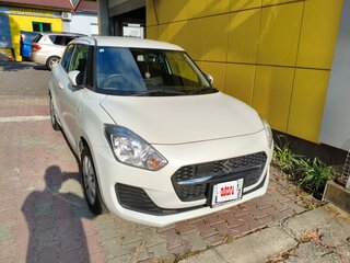 2021 Suzuki Swift MHEV V, белый, 1200000 рублей, вид 1