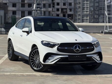 2026 Mercedes-Benz GLC Coupe 300 II (C254), белый, 8720000 рублей, вид 3