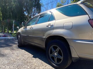 2000 Toyota Harrier I (XU10), бежевый, 750000 рублей, вид 3