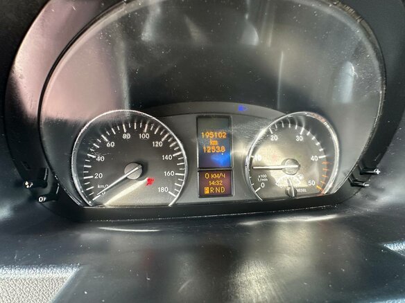 2014 Mercedes-Benz Sprinter, белый, 3100000 рублей - вид 9